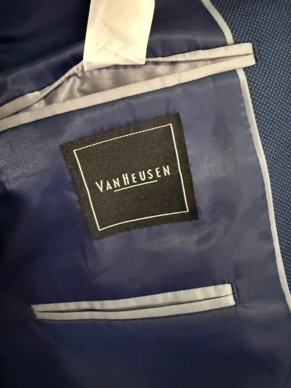Van Heusen Men's Suit 36S Navy